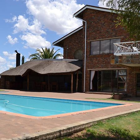 Krige Lodge B&B Bloemfontein Exterior foto