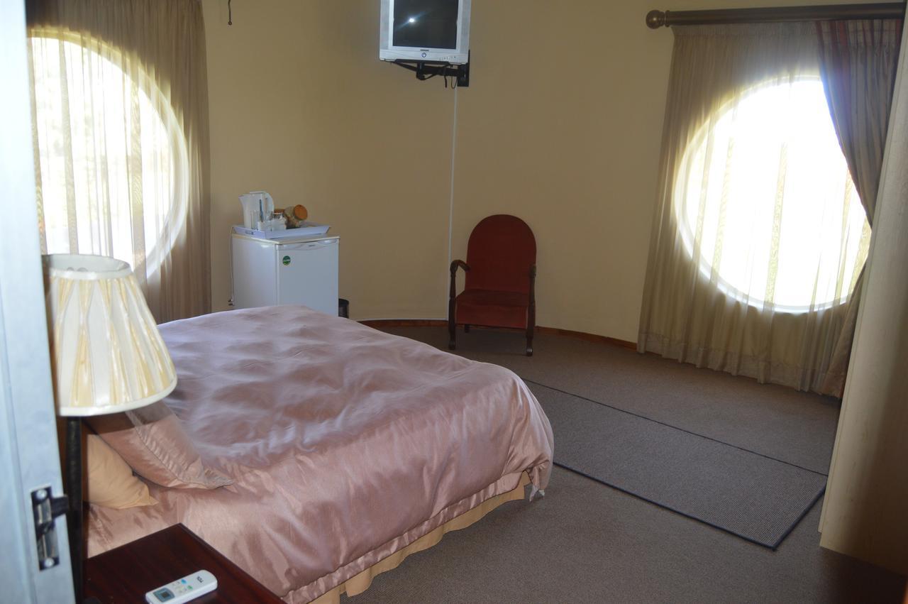 Krige Lodge B&B Bloemfontein Exterior foto